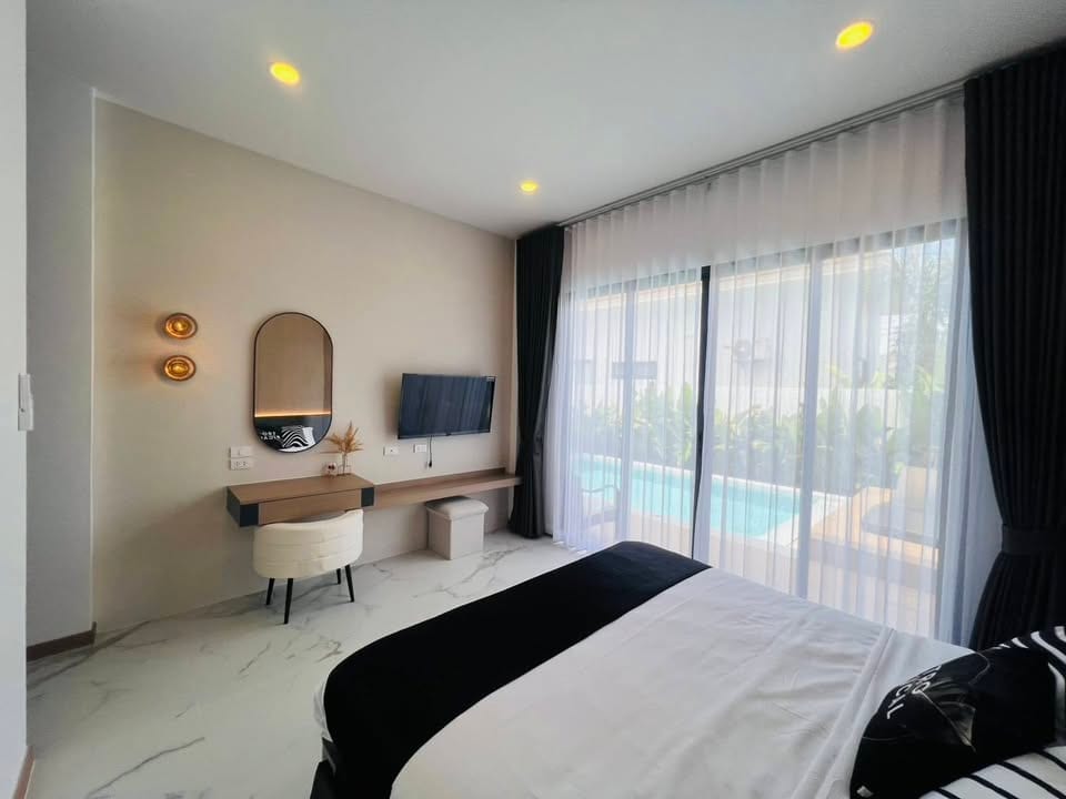 Salt-Water Pool Villa near BCIS — Palai, Chalong 15