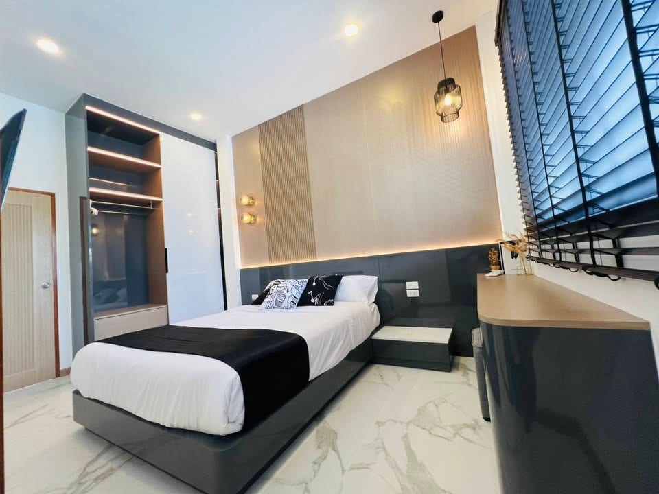 Salt-Water Pool Villa near BCIS — Palai, Chalong 9