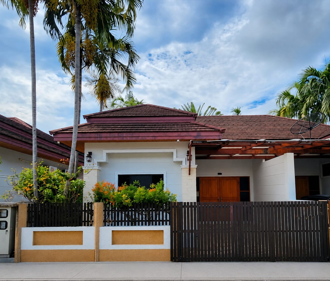 3-Bedroom Private Pool Villa, Small Pets Welcome — Chalong