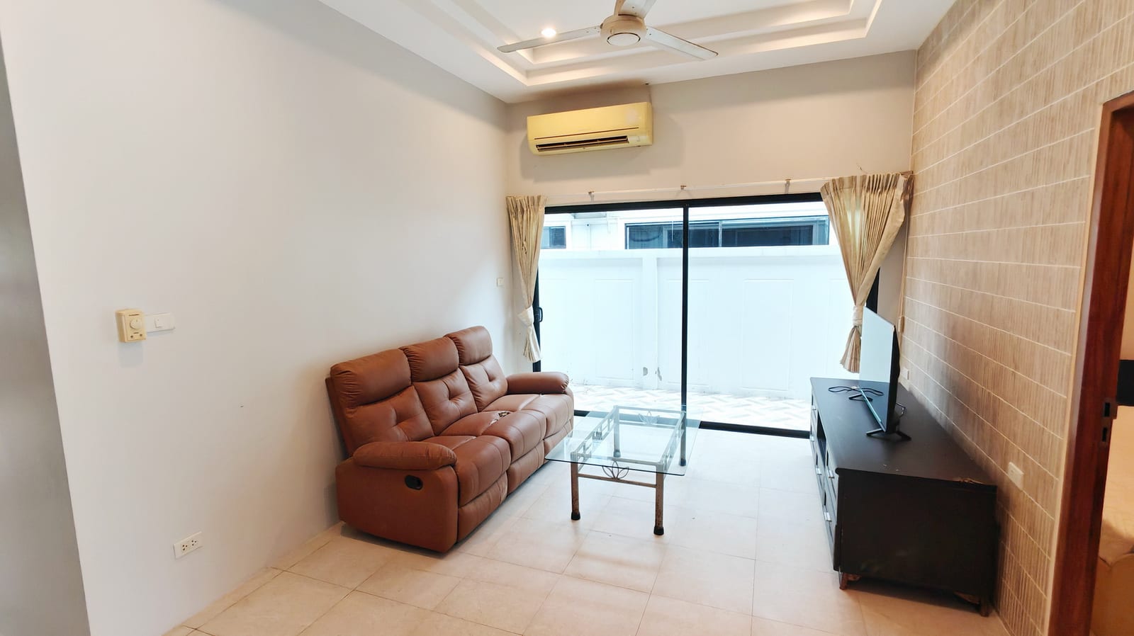 3-Bedroom Private Pool Villa, Small Pets Welcome — Chalong 13