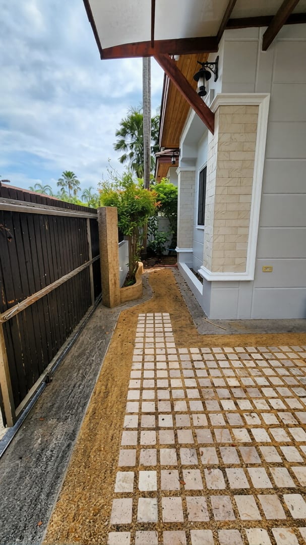 3-Bedroom Private Pool Villa, Small Pets Welcome — Chalong 16