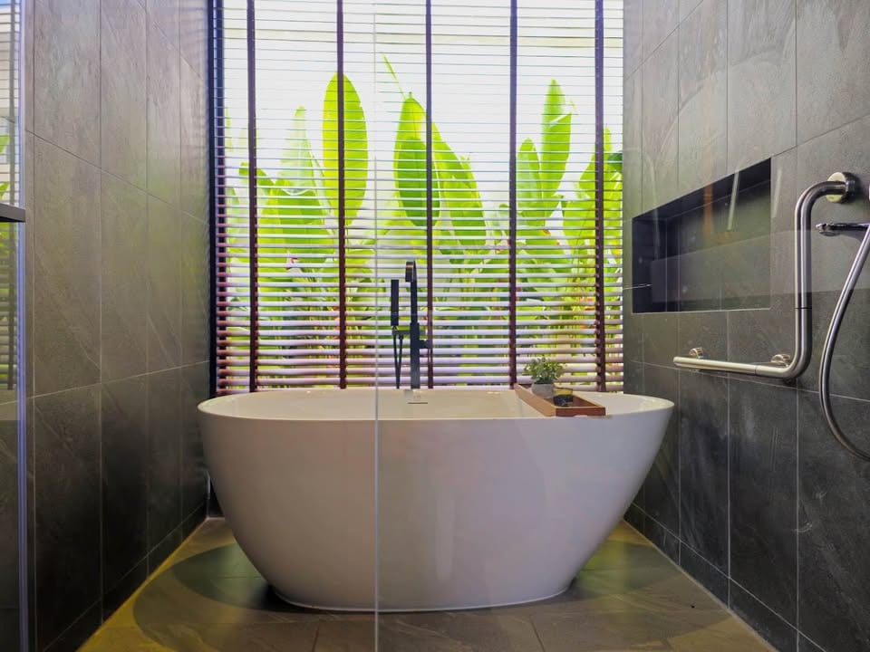 4-Bedroom Villa for Rent in Chalong, Phuket — interior view