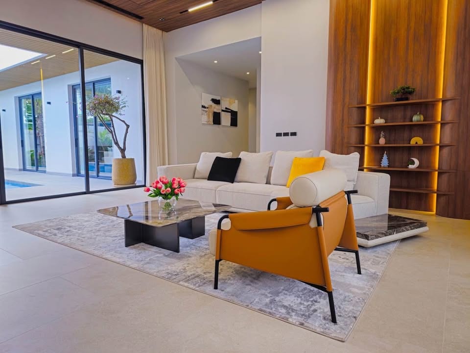4-Bedroom Villa for Rent in Chalong, Phuket — interior view