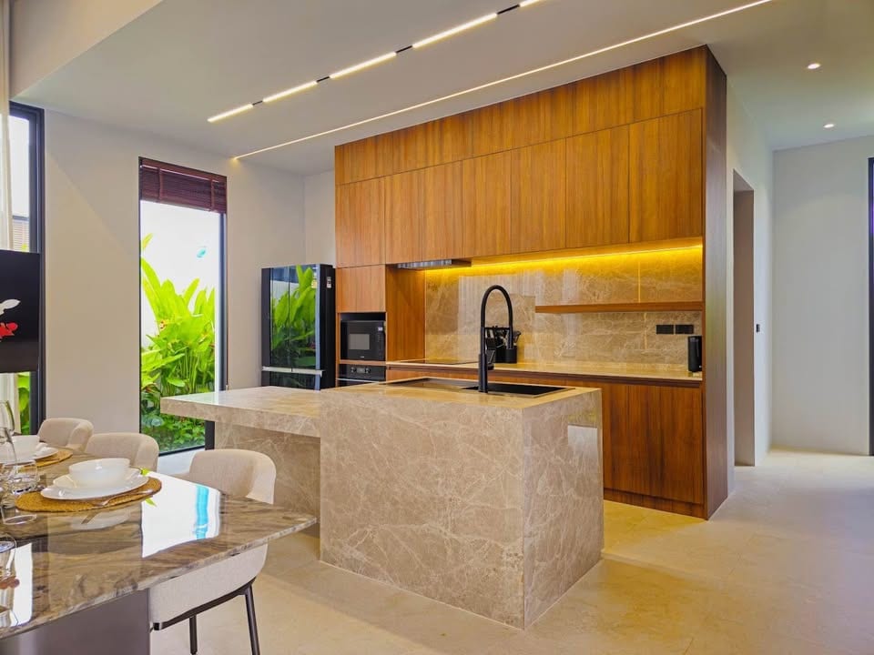 4-Bedroom Villa for Rent in Chalong, Phuket — interior view