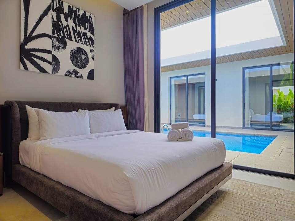 4-Bedroom Villa for Rent in Chalong, Phuket — interior view