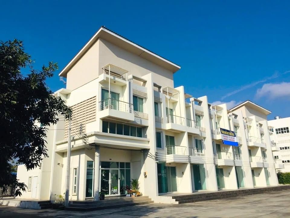 Two-Storey Shophouse for Rent — Chalong