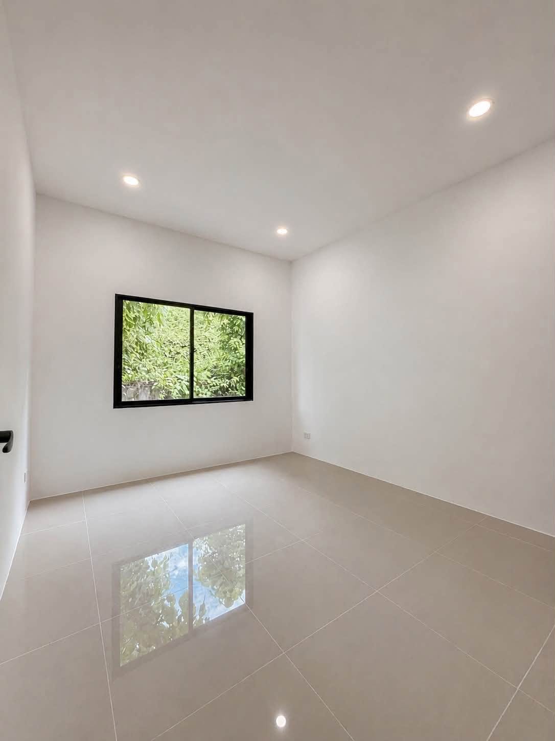 3-Bedroom Townhouse for Sale in Chalong, Phuket — interior view