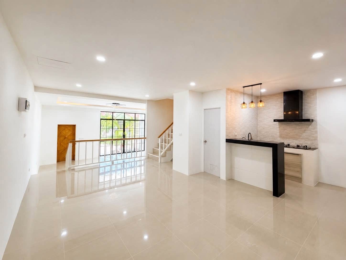 3-Bedroom Townhouse for Sale in Chalong, Phuket — interior view