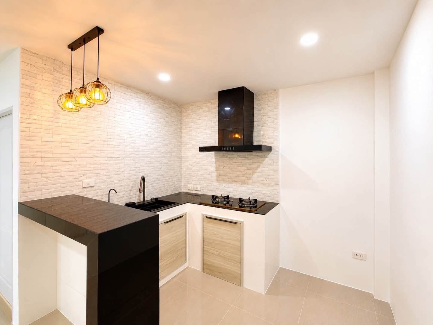 3-Bedroom Townhouse for Sale in Chalong, Phuket — interior view