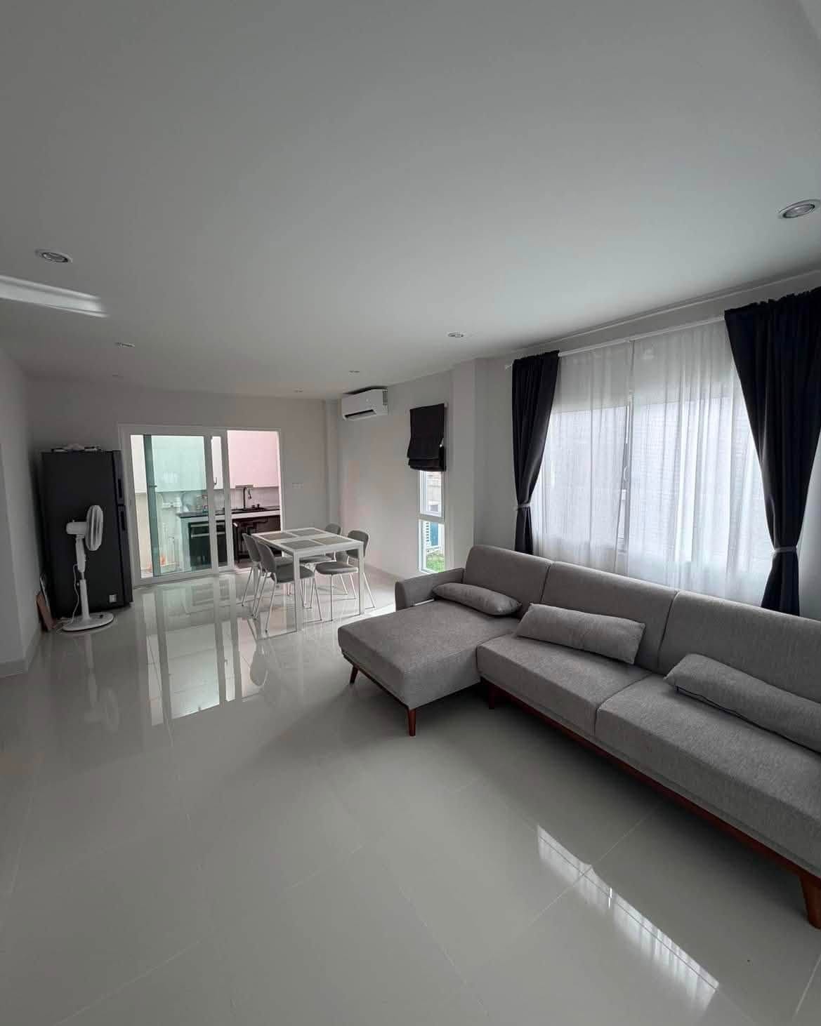Brand New Townhouse — Supalai Bella, Wichit 12