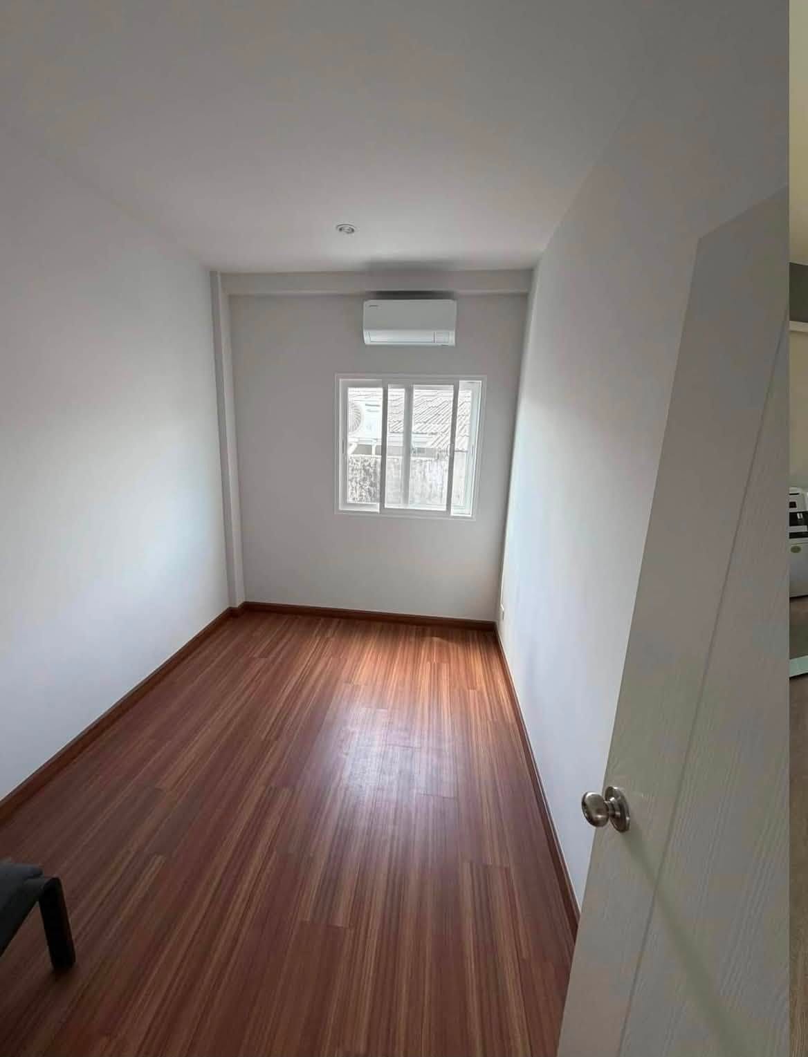 Brand New Townhouse — Supalai Bella, Wichit 6