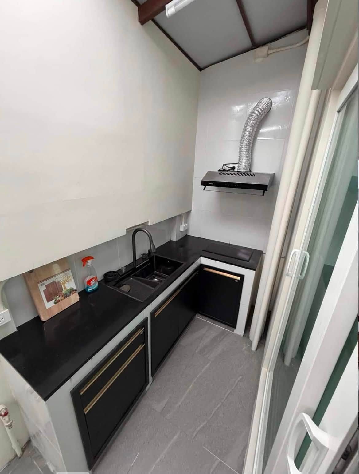 Brand New Townhouse — Supalai Bella, Wichit 9