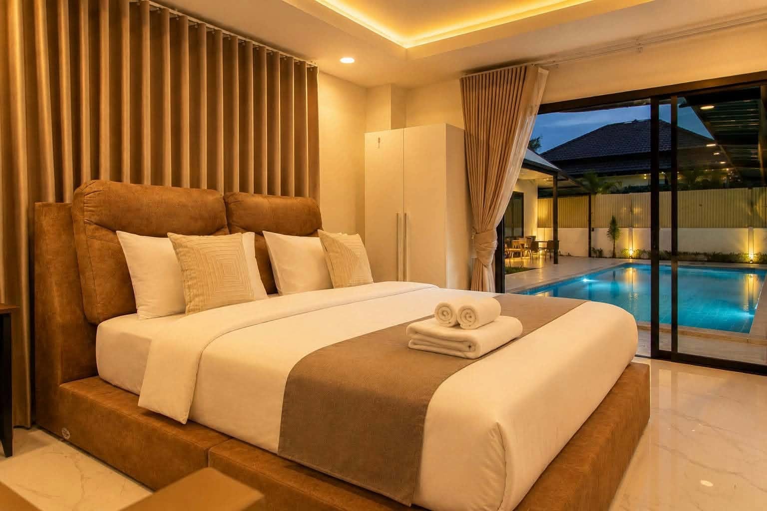 Mountain-View Pool Villa with Guest House — Chalong 4