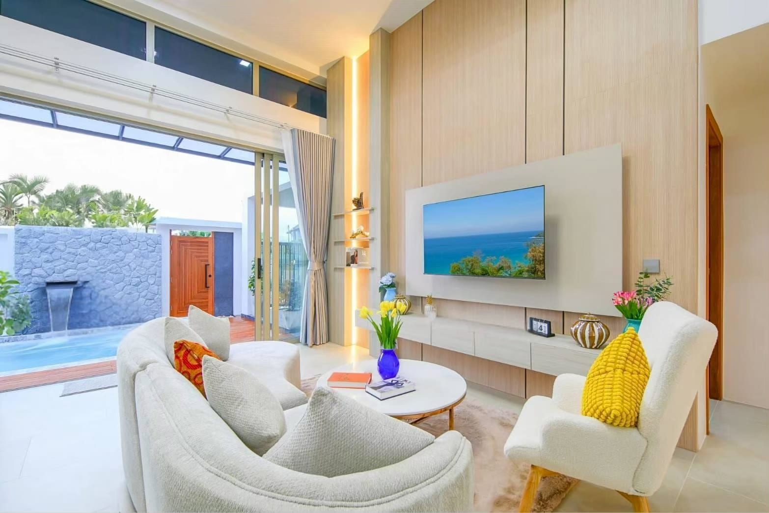 Pool Villa in Chalong