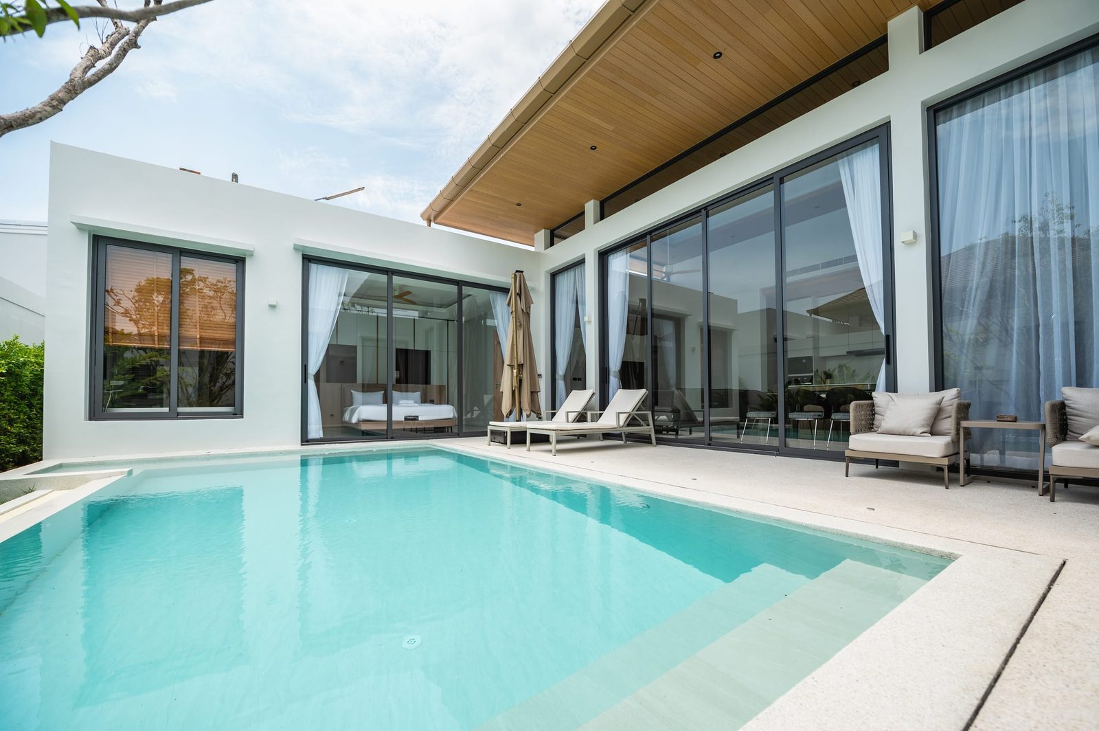 Pool Villa in Chalong