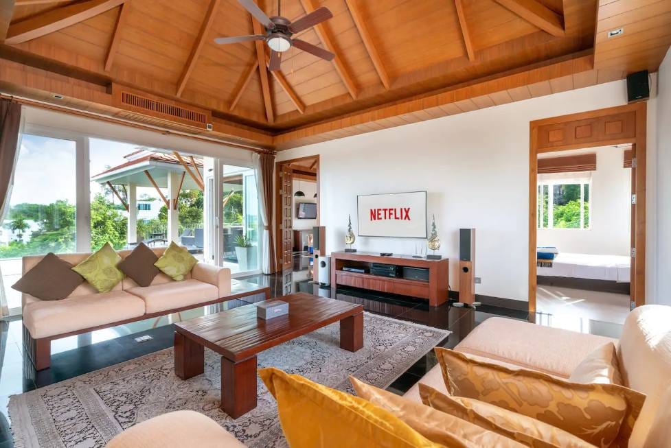 Luxury 6-Bedroom Hillside Pool Villa for Rent - Chalong 10