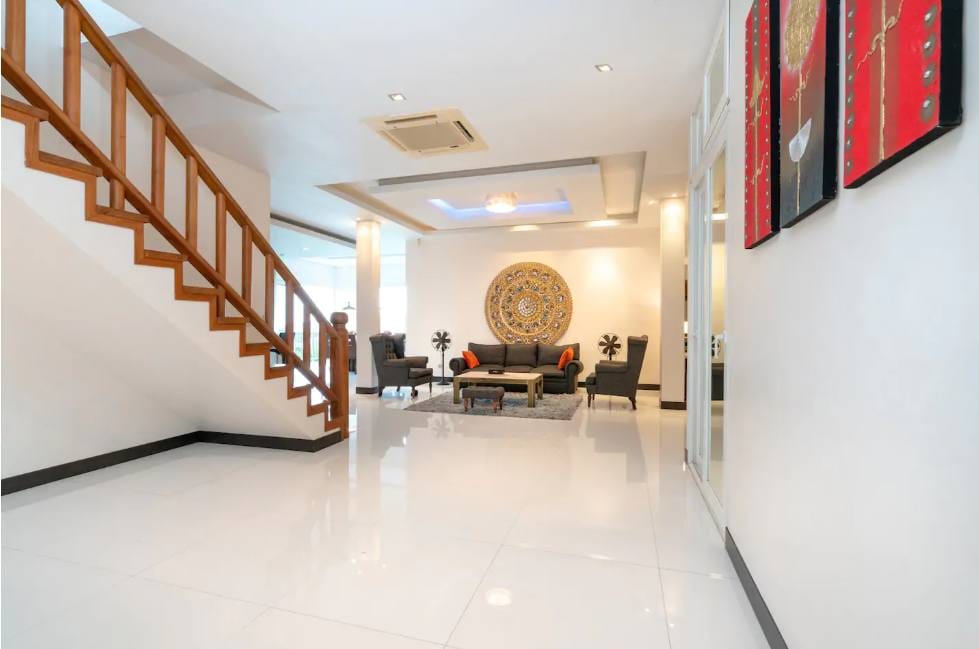 Luxury 6-Bedroom Hillside Pool Villa for Rent - Chalong 11