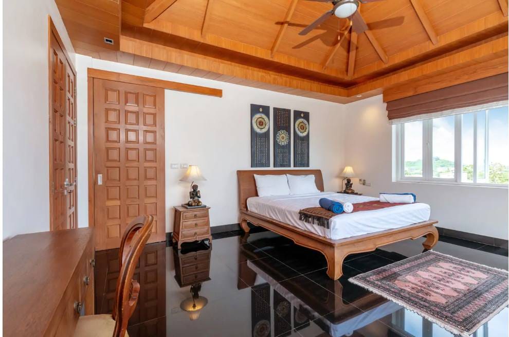 Luxury 6-Bedroom Hillside Pool Villa for Rent - Chalong 12