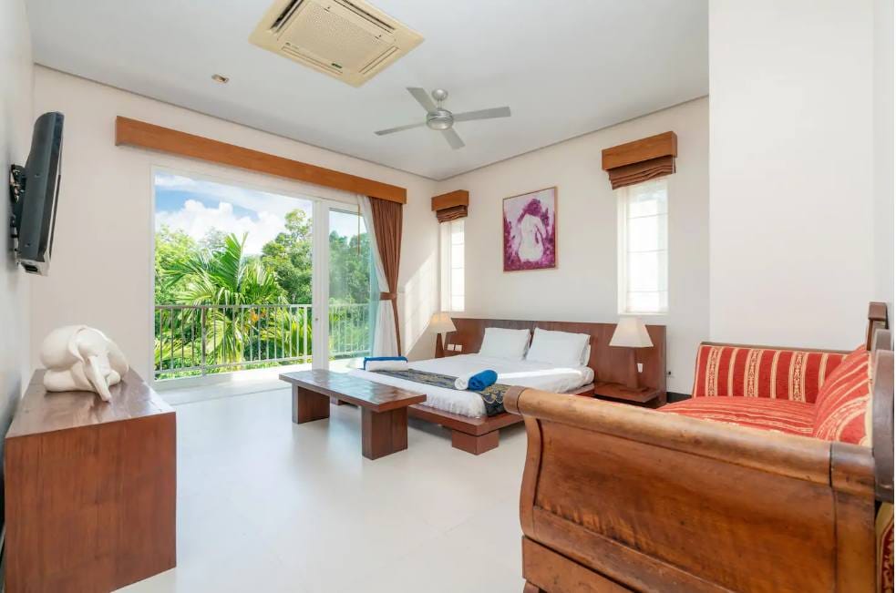 Luxury 6-Bedroom Hillside Pool Villa for Rent - Chalong 6
