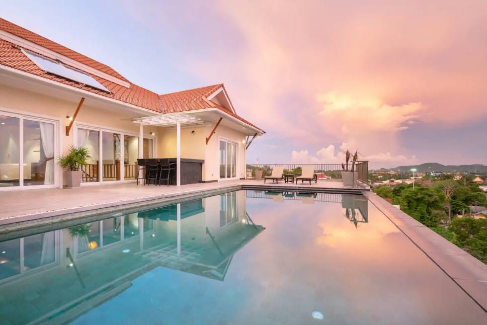 Luxury 6-Bedroom Hillside Pool Villa for Rent - Chalong 8