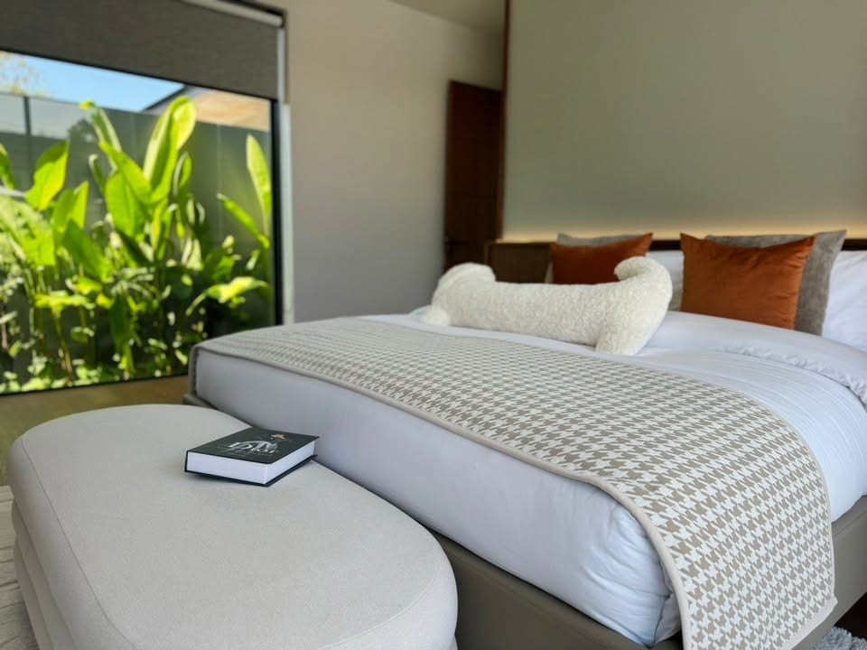 Luxury Pool Villa with Sunken Lounge — Chalong 11