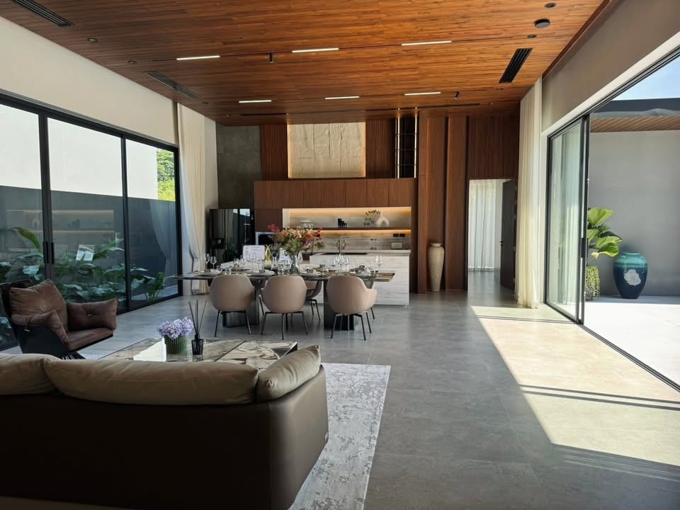 Luxury Pool Villa with Sunken Lounge — Chalong 12