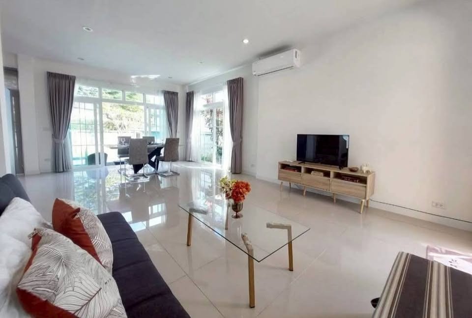 House with Private Pool in a Secure Estate — Chalong 5
