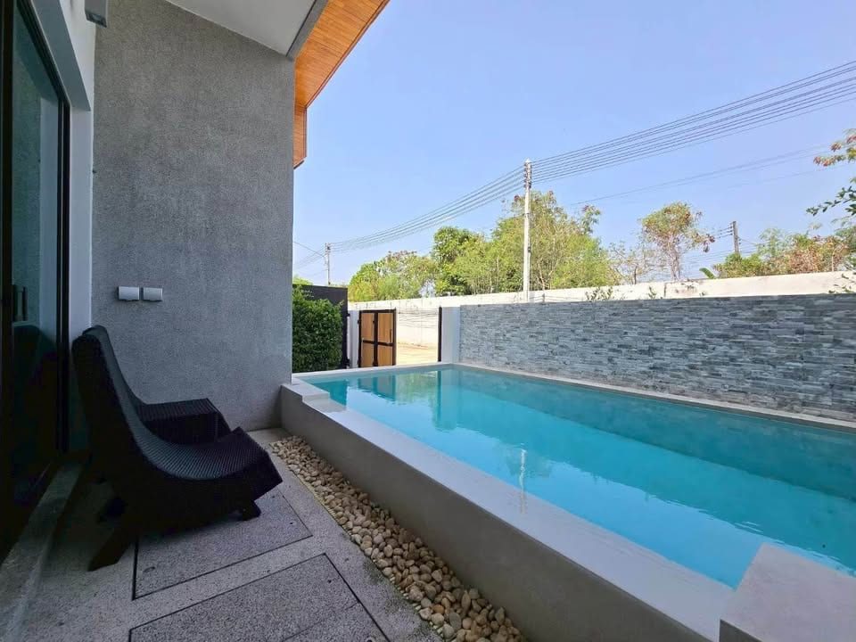 Pool Villa in Chalong