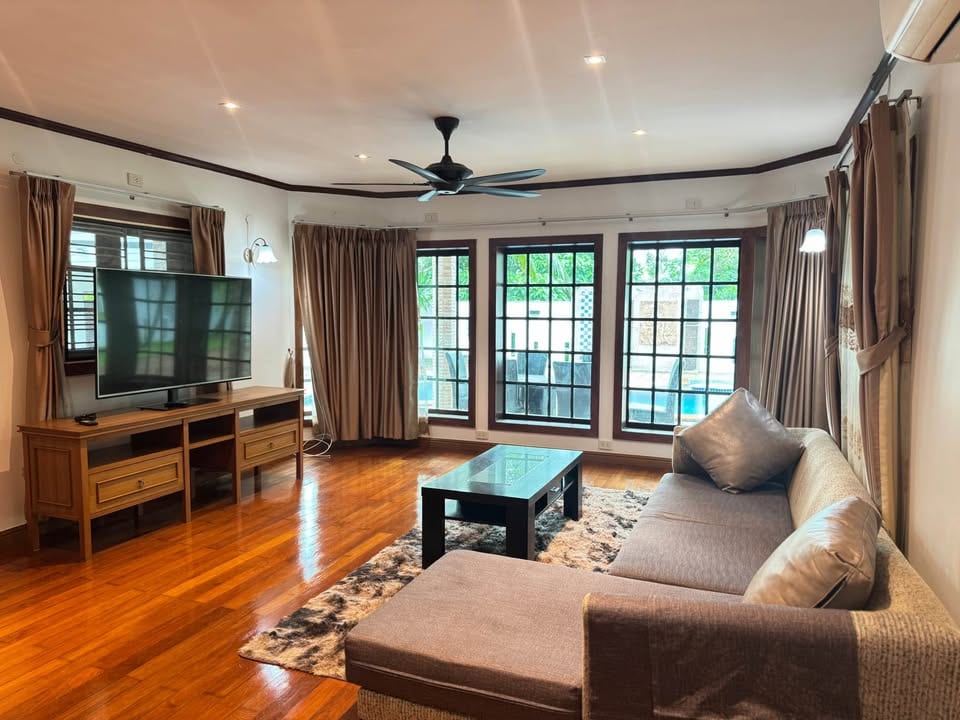 Spacious Pool Villa on a Large Plot — Chalong 5