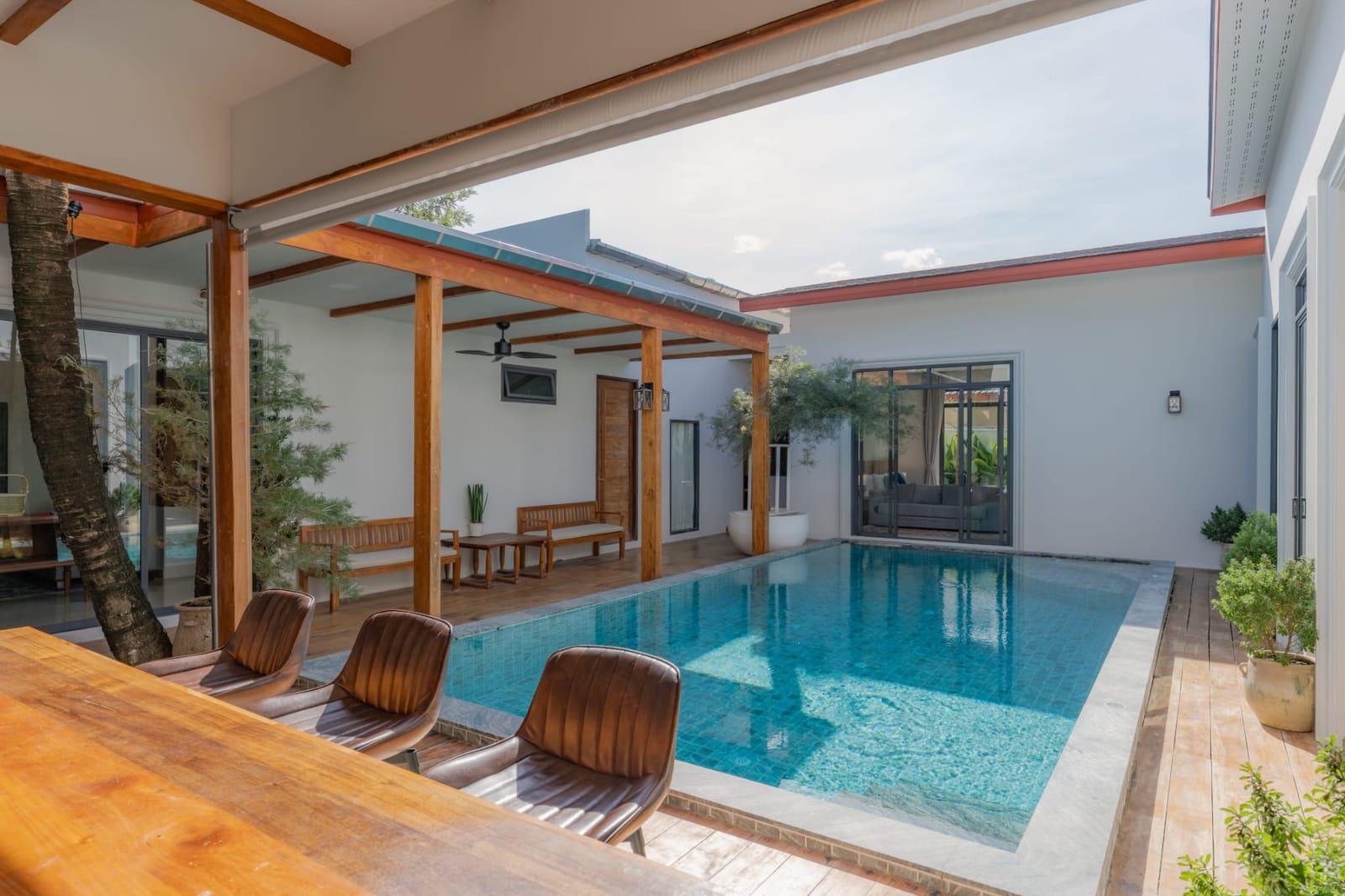 Modern Courtyard Pool Villa for Sale in Cherng Talay