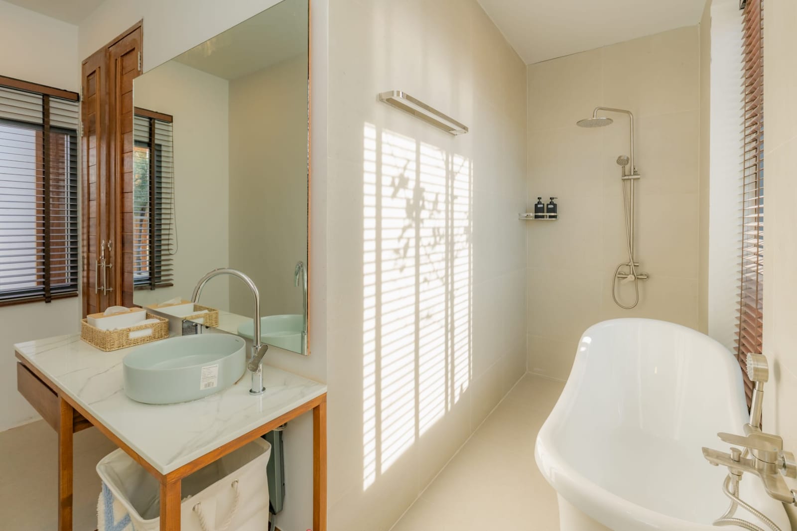 Modern Courtyard Pool Villa for Sale in Cherng Talay 10