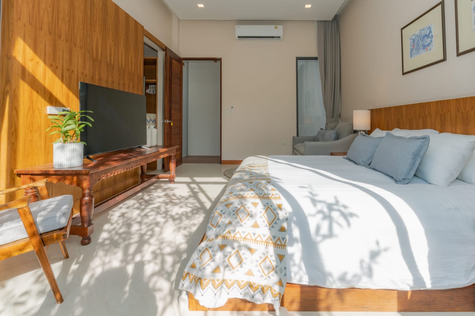 Modern Courtyard Pool Villa for Sale in Cherng Talay 25