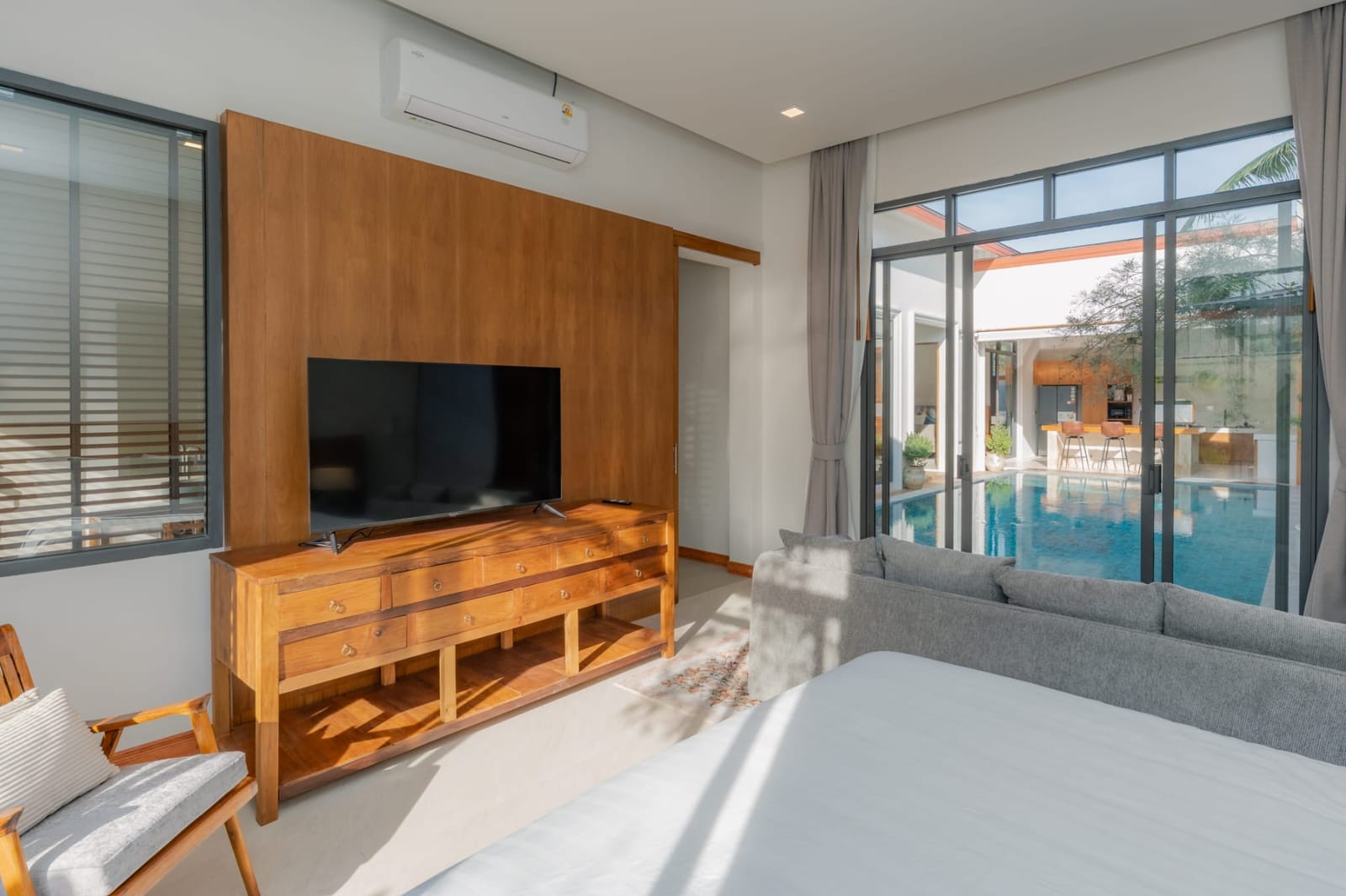 Modern Courtyard Pool Villa for Sale in Cherng Talay 29