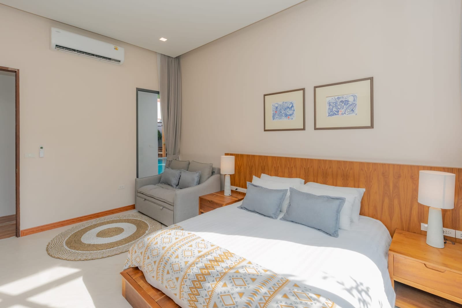 Modern Courtyard Pool Villa for Sale in Cherng Talay 4