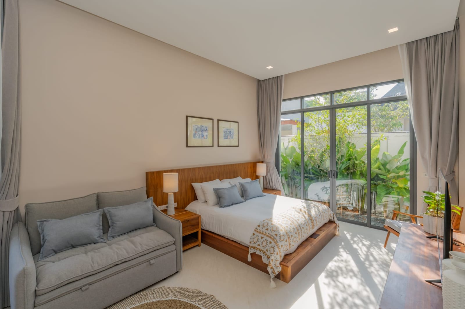 Modern Courtyard Pool Villa for Sale in Cherng Talay 44