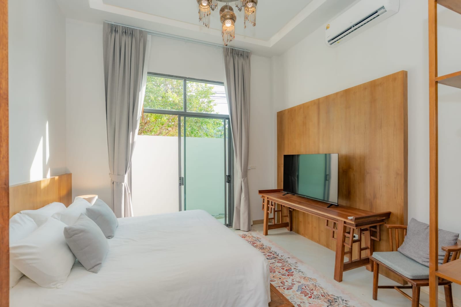 Modern Courtyard Pool Villa for Sale in Cherng Talay 46