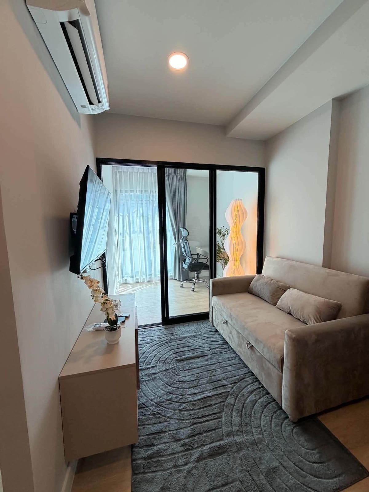 1-Bedroom Condo for Rent in Bang Tao, Phuket — interior view