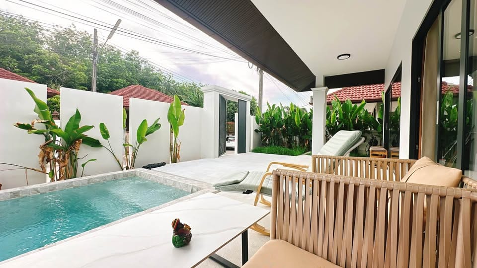 Modern Pool Villa next to Blue Tree 10