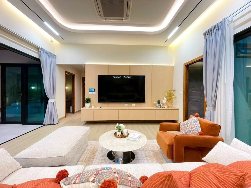 3-Bedroom Villa for Sale in Bang Tao, Phuket — interior view