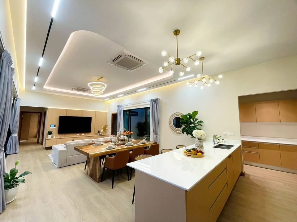 3-Bedroom Villa for Sale in Bang Tao, Phuket — interior view