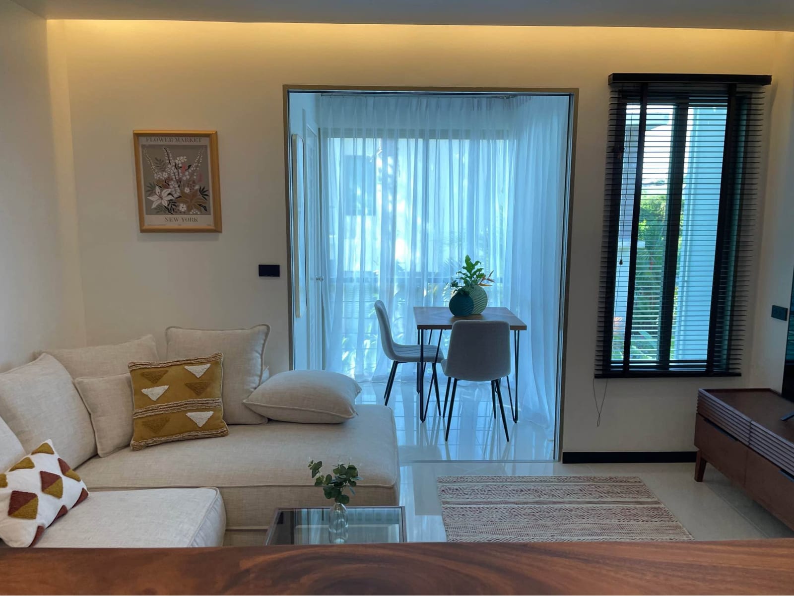 1-Bedroom Apartment — The Regent, Kamala 6