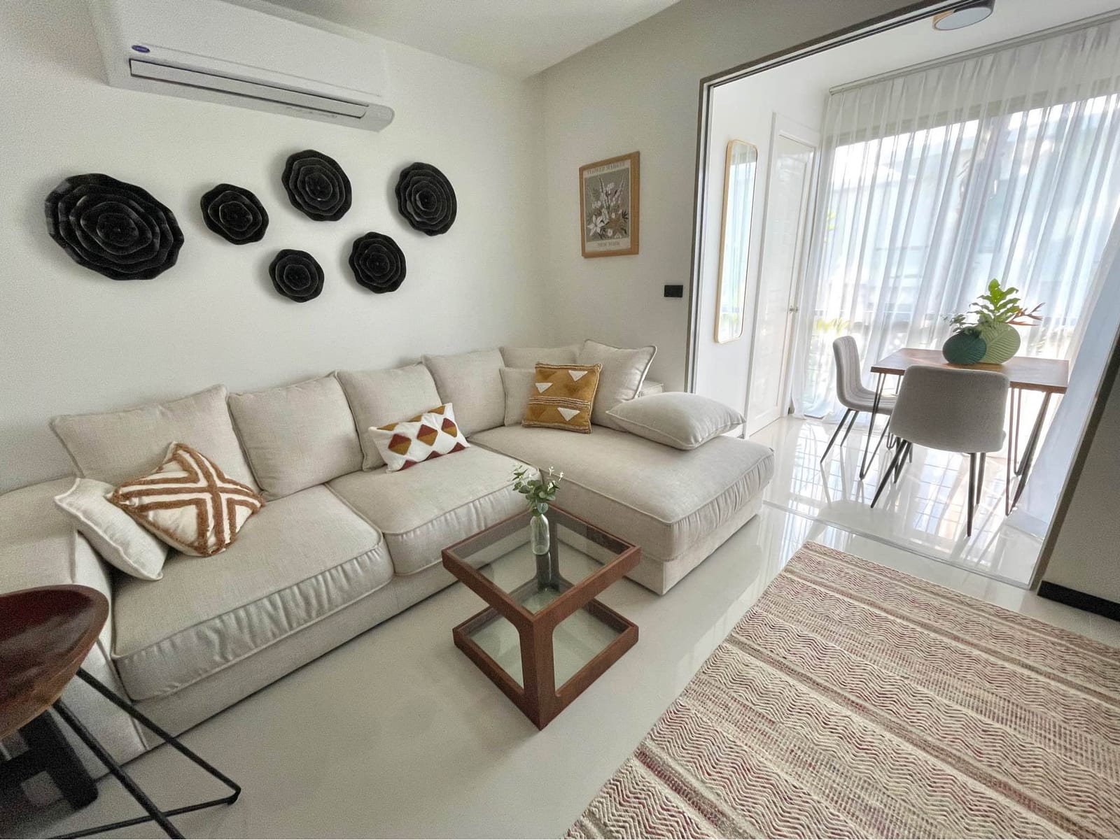 1-Bedroom Apartment — The Regent, Kamala 9