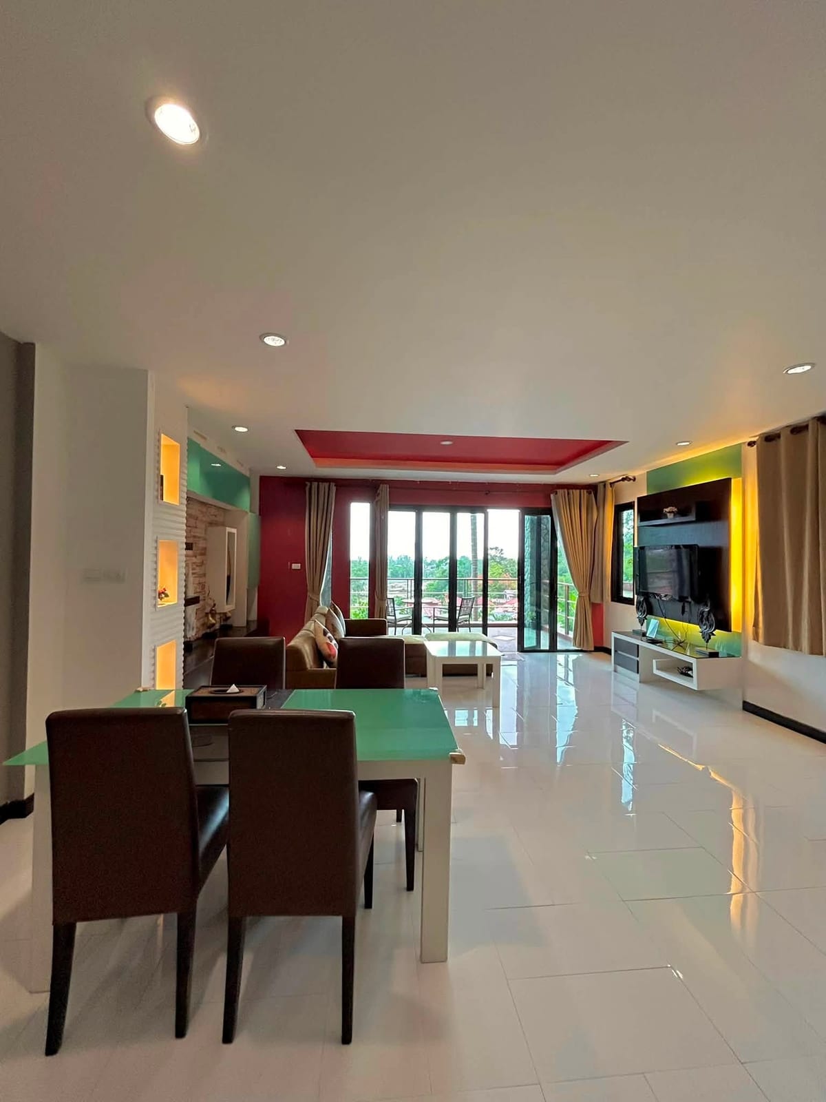 1-Bedroom Apartment with Mountain View — Villa Hill, Kamala 7