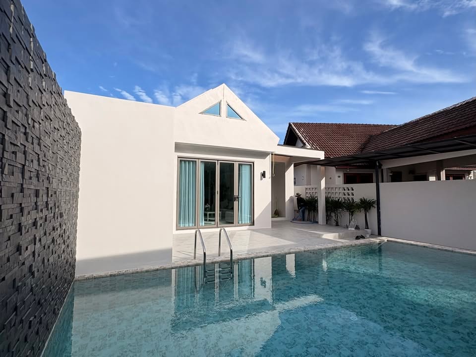 Ready-to-Move-In Pool Villa, 800 m from Kamala Beach