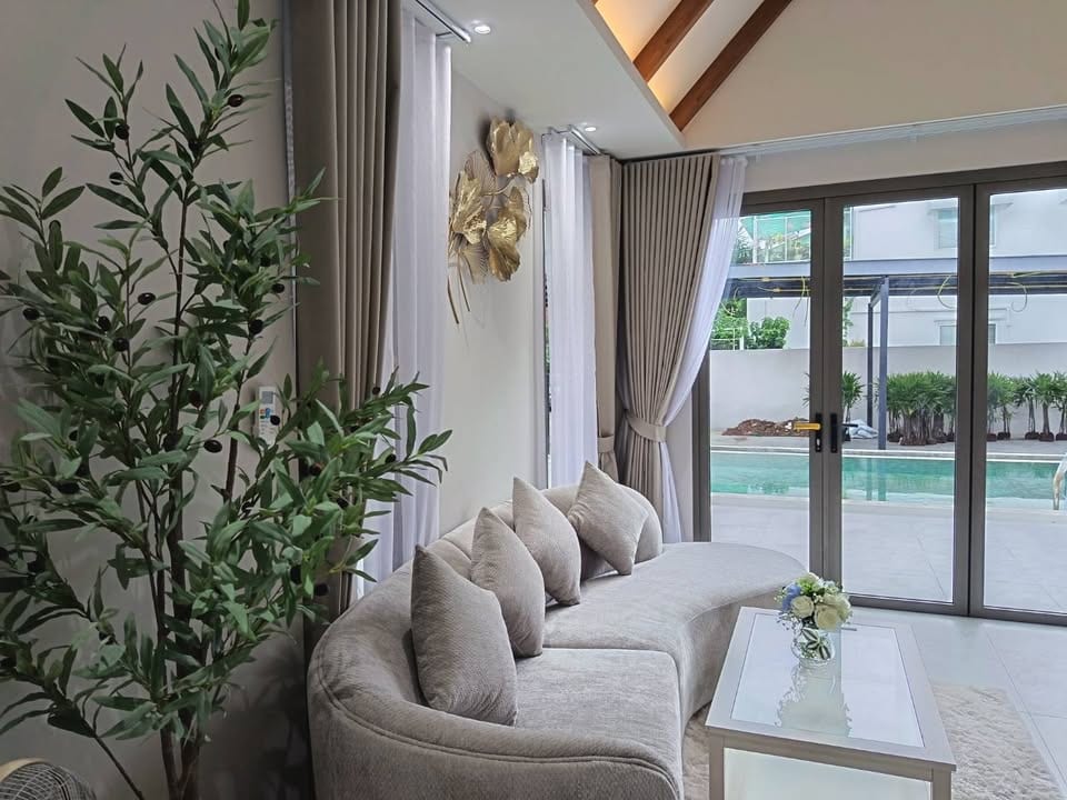 Ready-to-Move-In Pool Villa, 800 m from Kamala Beach 10