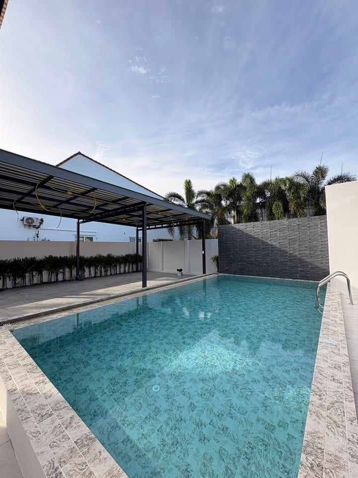 Ready-to-Move-In Pool Villa, 800 m from Kamala Beach 2