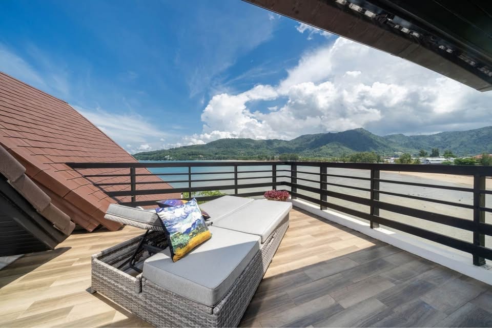 Sea-View Estate Villa — Kamala 11