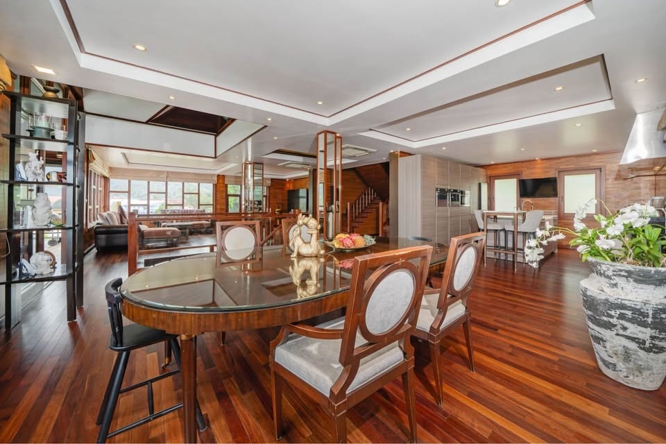Sea-View Estate Villa — Kamala 12