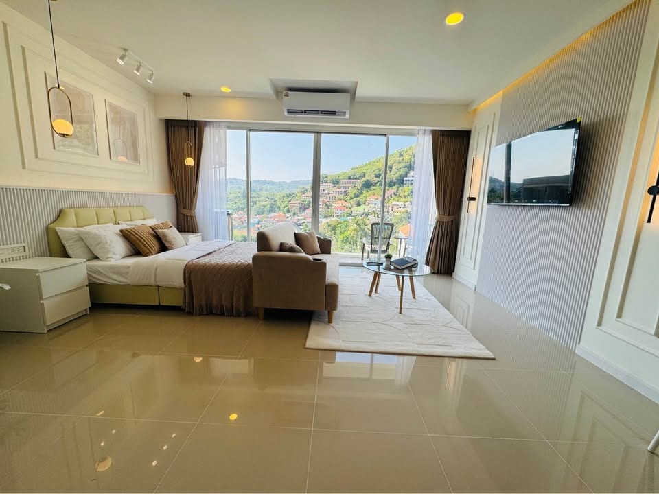 Mountain-View Apartment, 800 m from Karon Beach