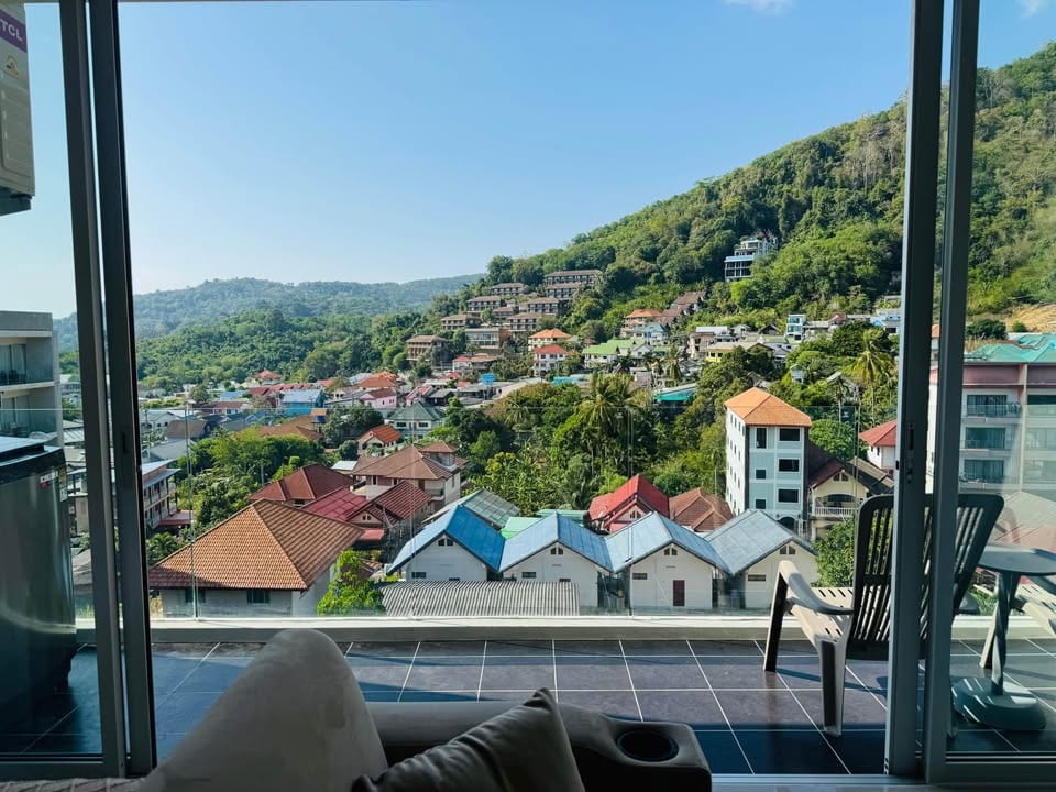 Mountain-View Apartment, 800 m from Karon Beach 2